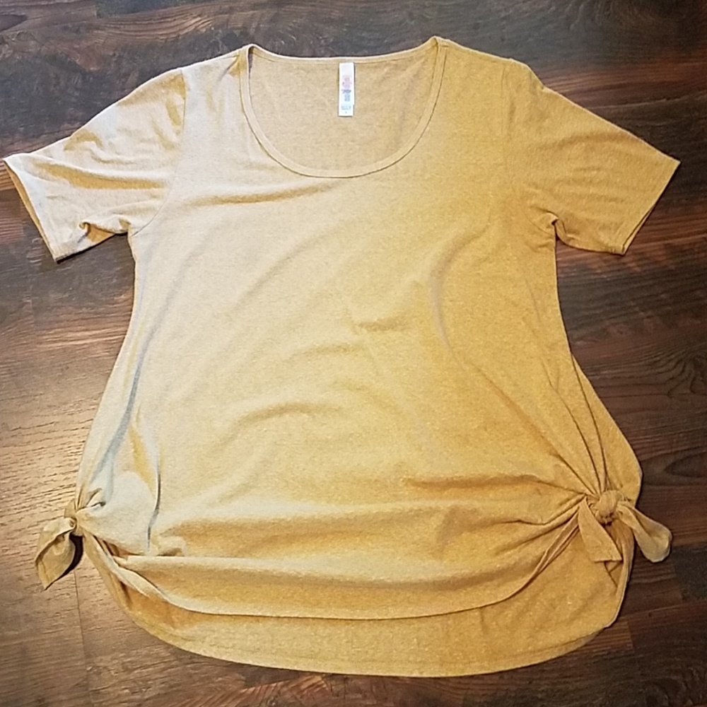 Lularoe perfect tee